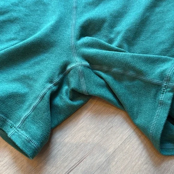 VUORI Halo Vintage Shorts Dreamknit High Rise Cactus Green - Picture 6 of 9